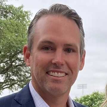 Matt Valentine's headshot